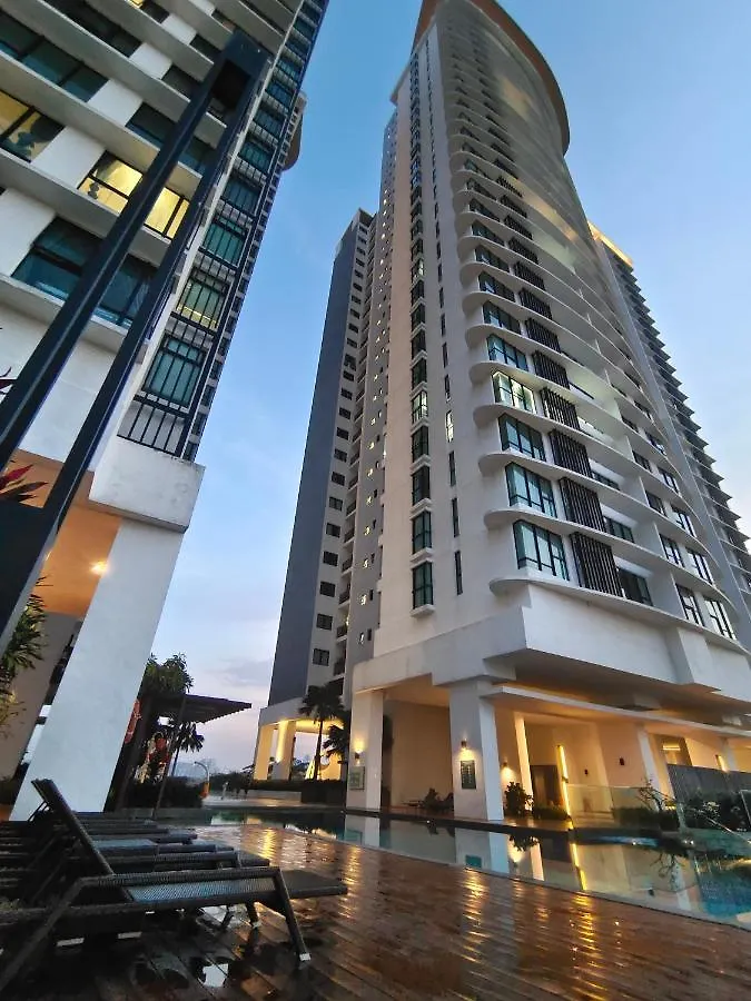 Mosaic 1Br, Wifi, Walking Distance To Mid Valley Jb , 4-5Pax Johor Bahru