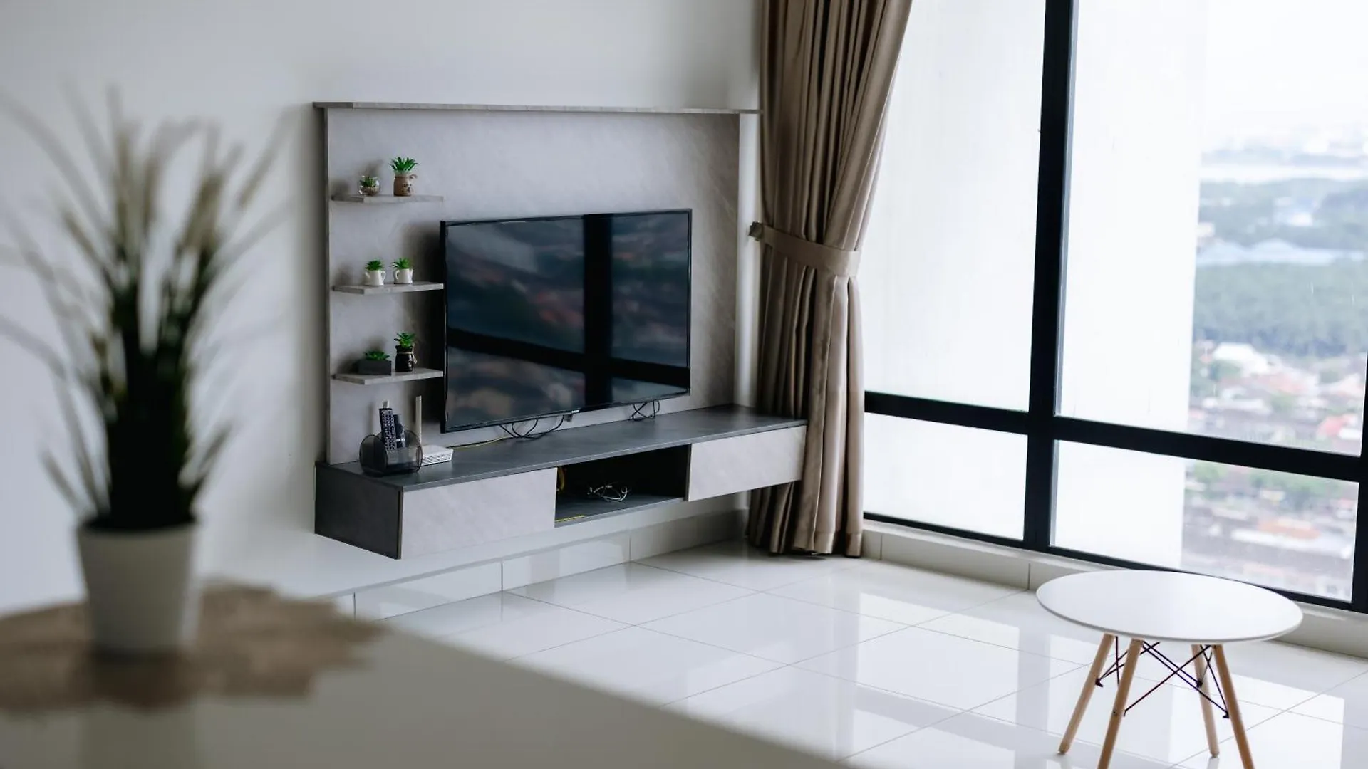 Mosaic 1Br, Wifi, Walking Distance To Mid Valley Jb , 4-5Pax Johor Bahru